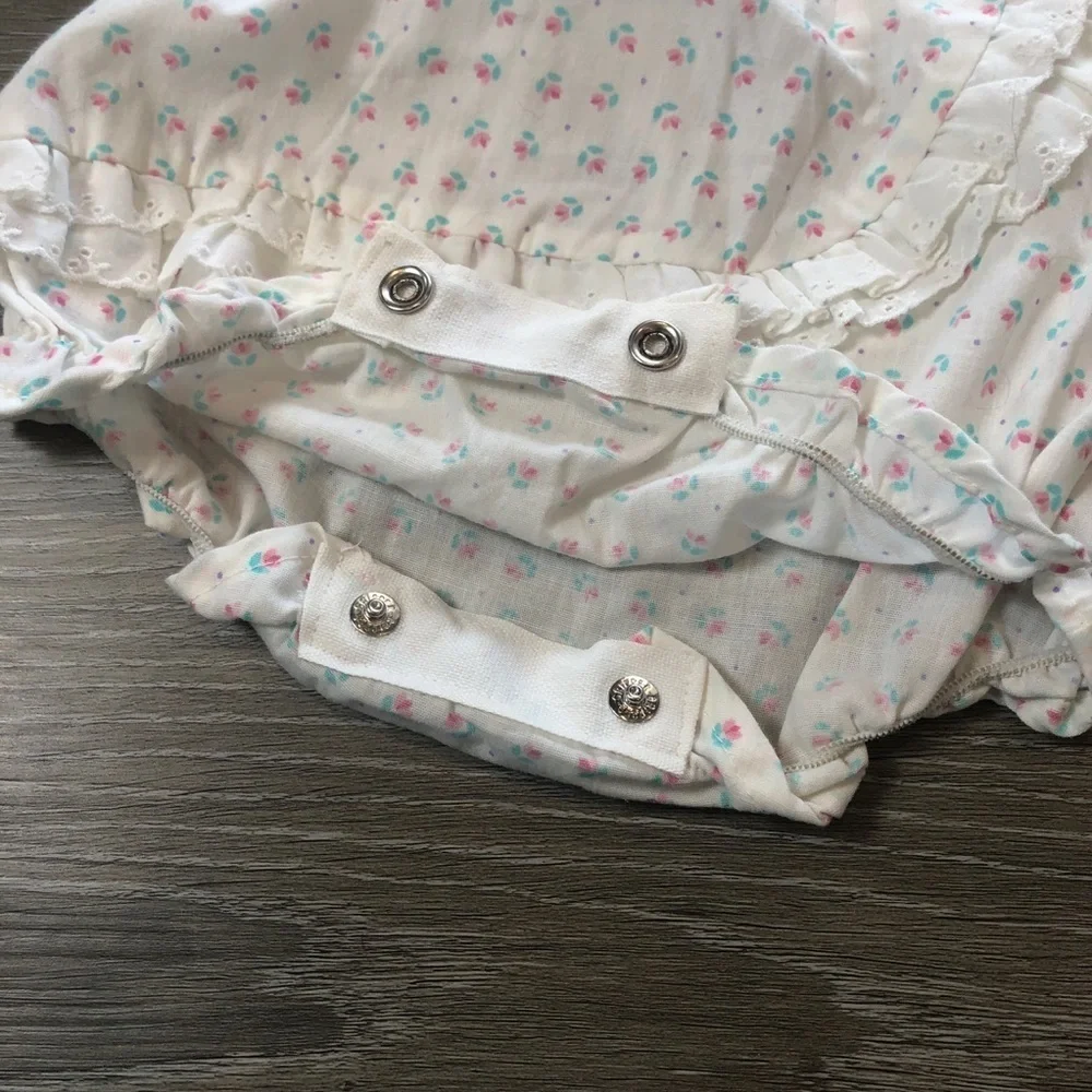 Healthtex Vintage Kids Clothing Baby Girls Floral Ruffle Outfit Size 9 Months